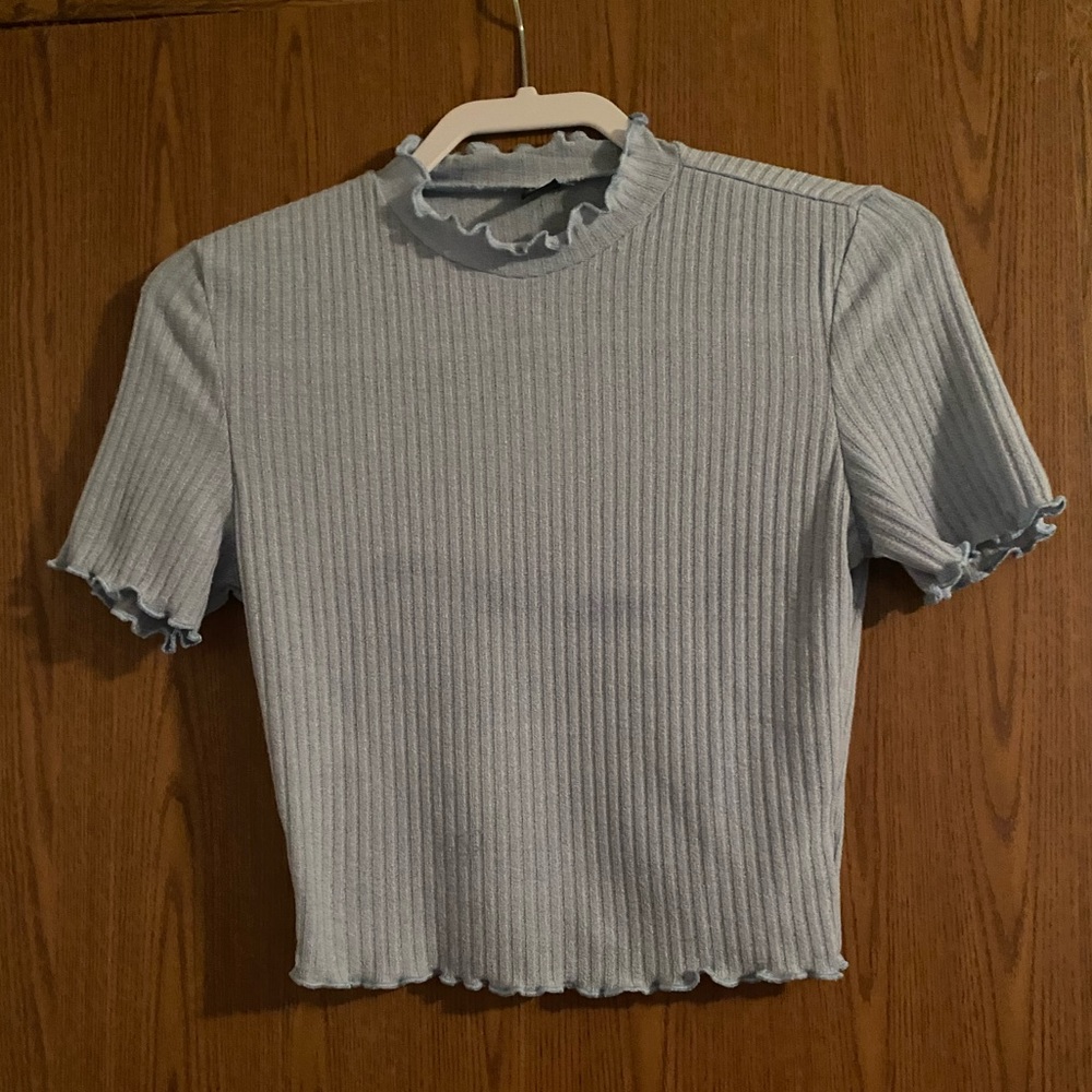 SHEIN Blue Crop Top